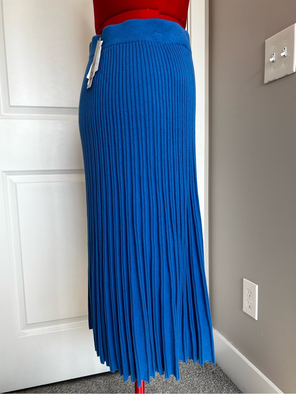 NIC+ZOE Vibrant Blue Pleated Midi Skirt